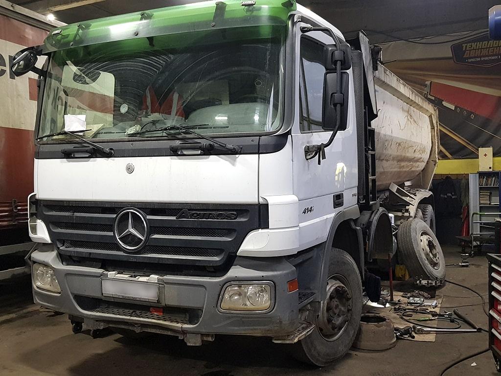 Ремонт самосвала Actros